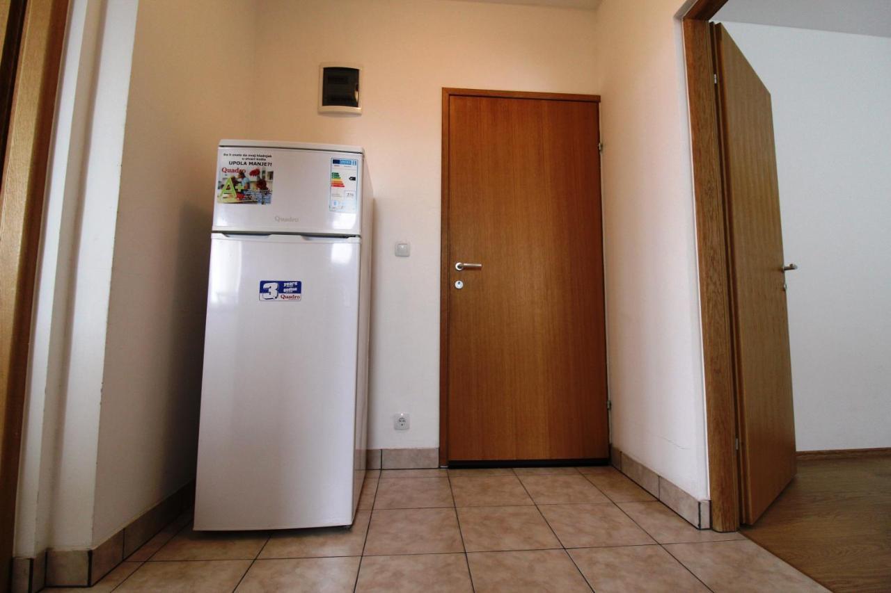 Apartment Sea View Saric Drage Exterior photo