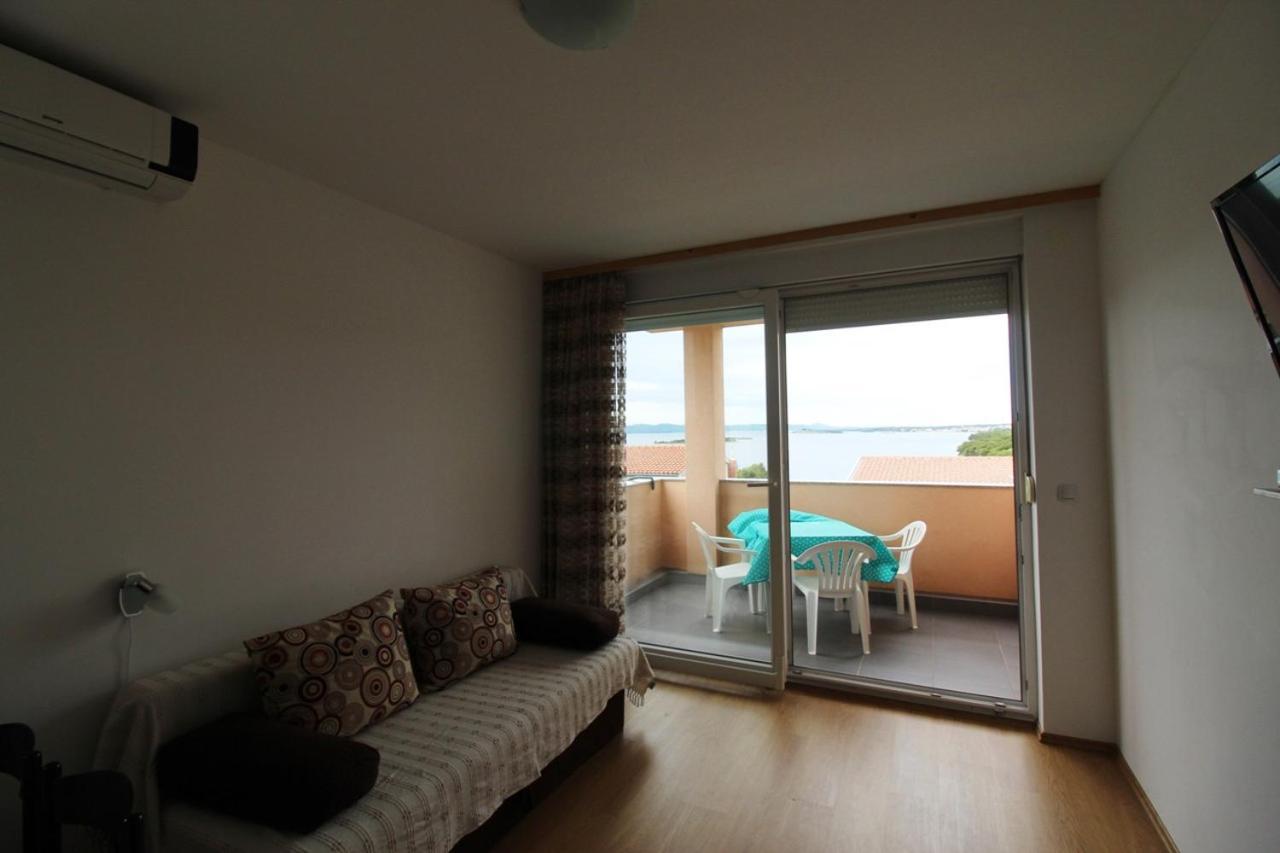 Apartment Sea View Saric Drage Exterior photo