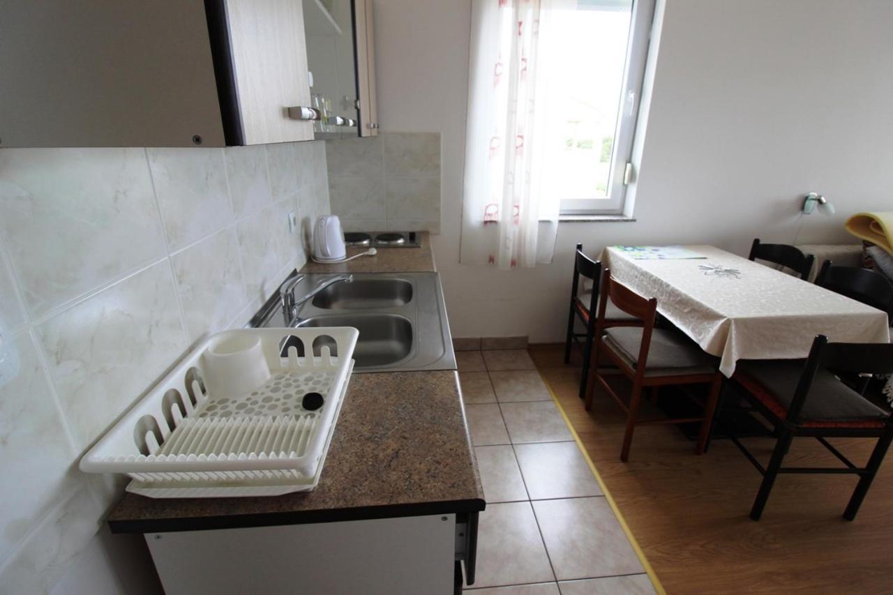 Apartment Sea View Saric Drage Exterior photo